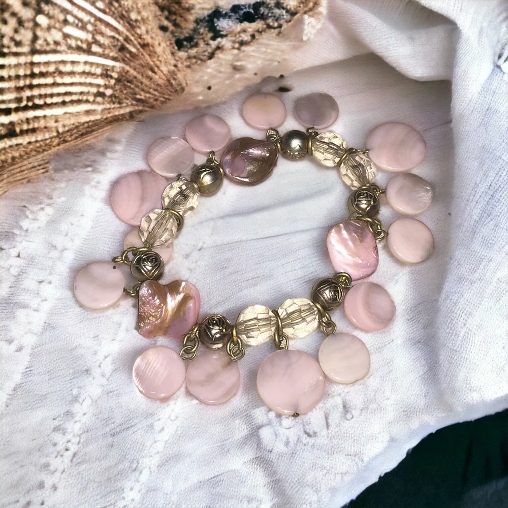 CLEARANCE ~ 90s Vtg Pink Abalone Shell Disk  Rose Etched Beaded Stretch Bracelet